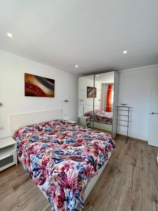 Apartment Crissol Los Cristianos  Eksteriør billede